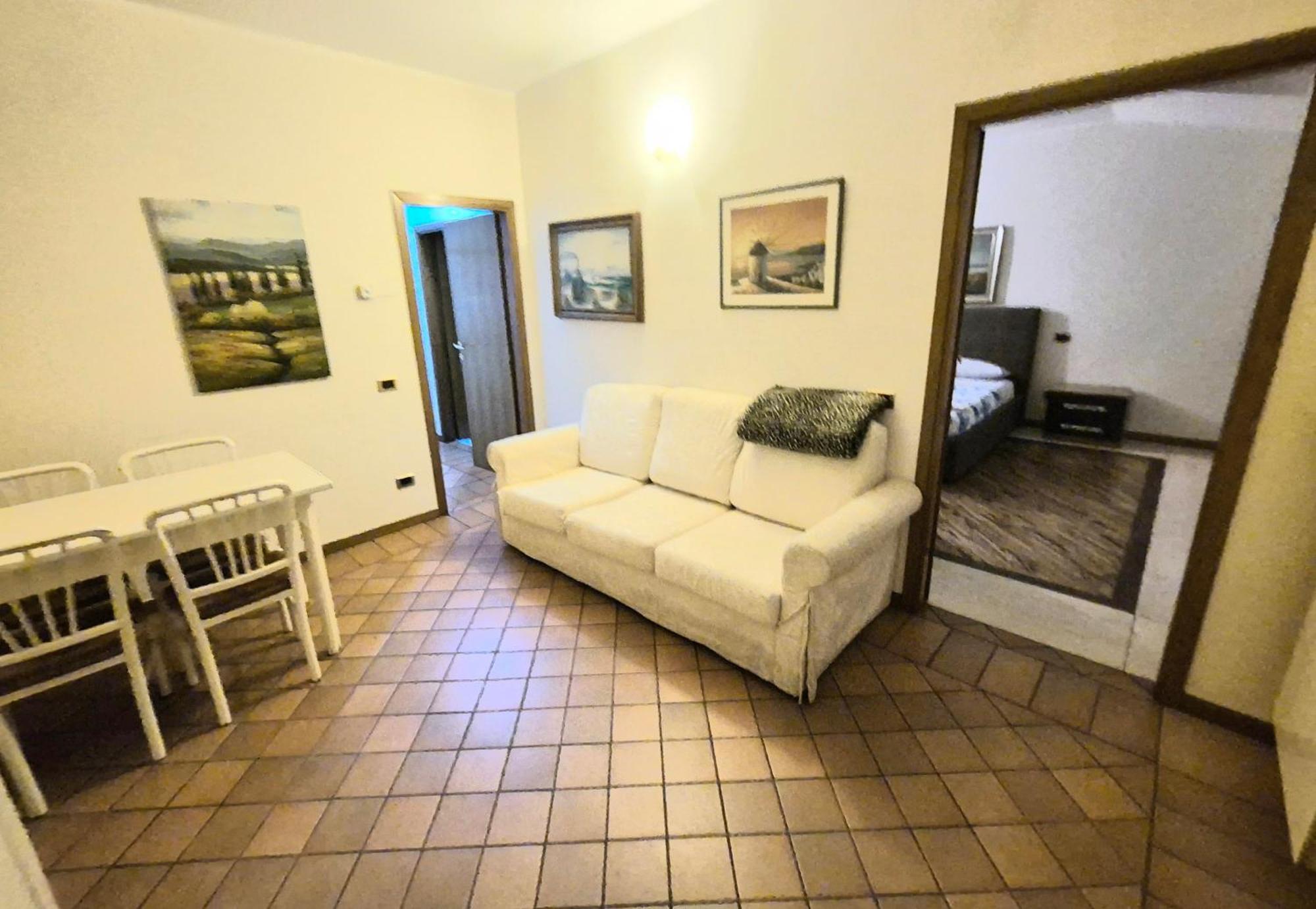 13 Apartment